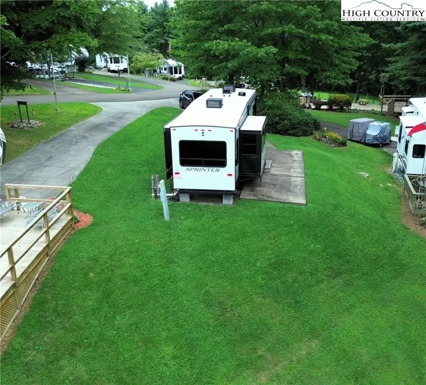 503 Saddle Ridge Drive, Ennice, NC 28623 - Image #2