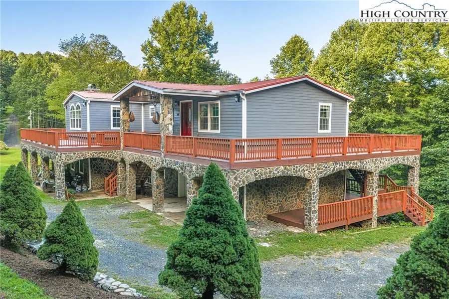 167 Wagon Wheel Lane, Deep Gap, NC 28618 - Image #2