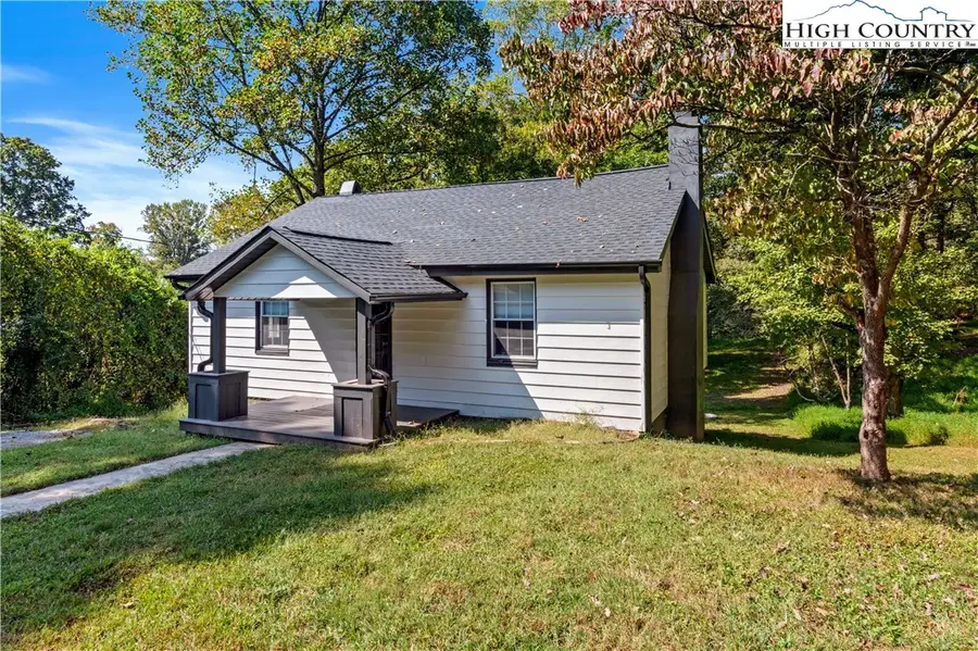 270 Northwood Drive, Elkin, NC 28621 - #3