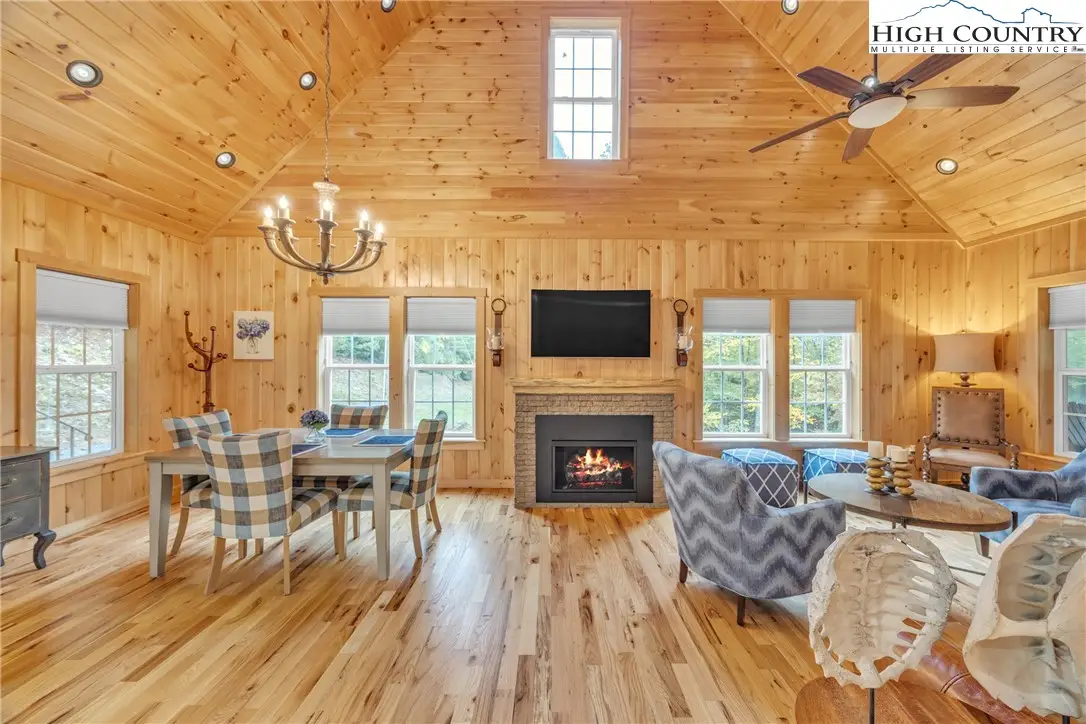201 Eagles Nest Trail, West Jefferson, NC 28694 - Image #1