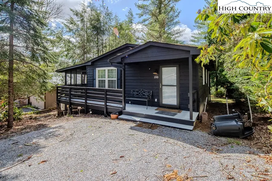 198 Black Pine Road, Newland, NC 28657 - Image #3