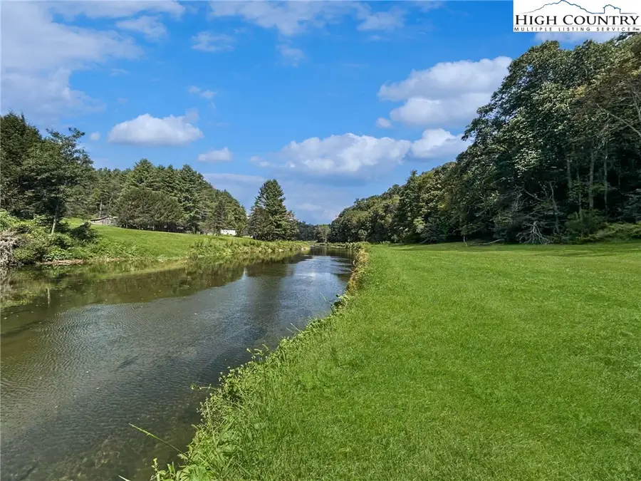 340 Wildflower Trail, Fleetwood, NC 28626 - Image #2