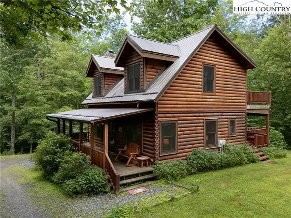 901 Mile High Lake Road, West Jefferson, NC 28694