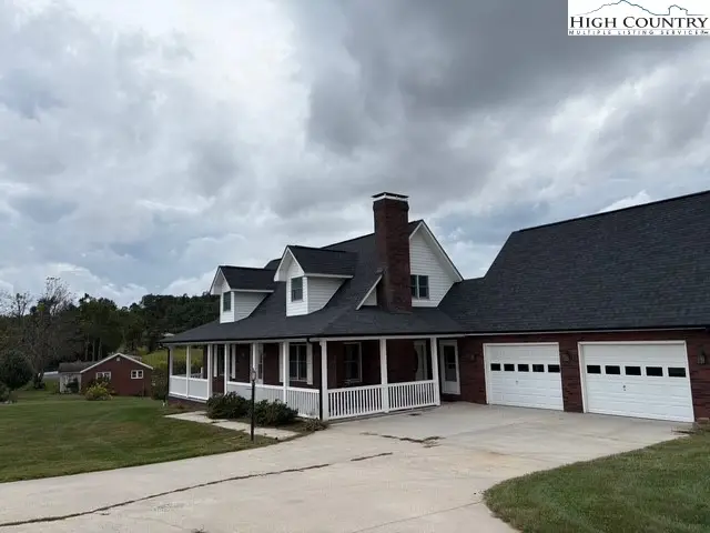 11325 Glade Valley Road, Ennice, NC 28623 - Image #2