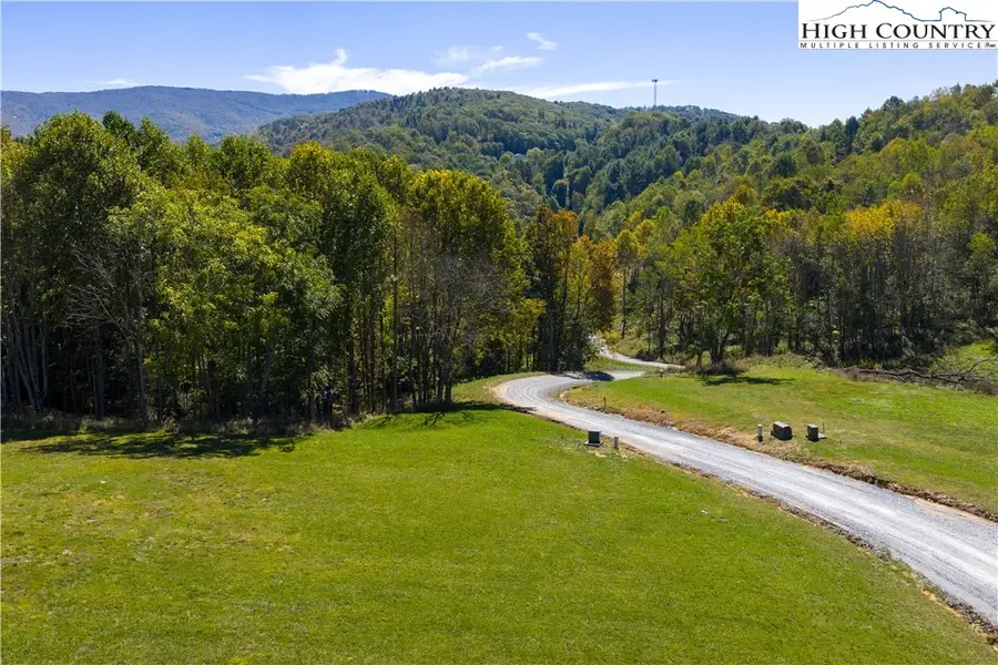 WR-37 Sierra Trail, Elk Park, NC 28622 - Image #3