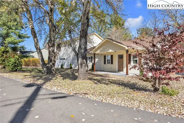 309 W Evergreen Street, West Jefferson, NC 28694