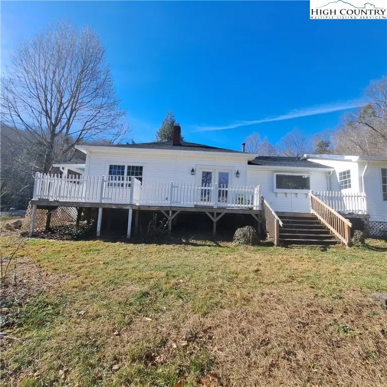 460 Little Elk Road, Elk Park, NC 28622 - Image #3