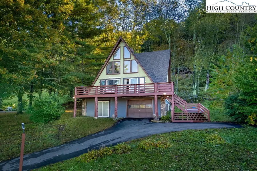 209 Apache Street, Newland, NC 28657 - Image #2