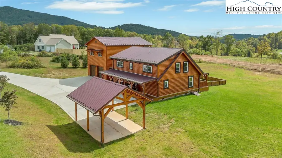 393 Black Bear Acres Lane, West Jefferson, NC 28694 - Image #3