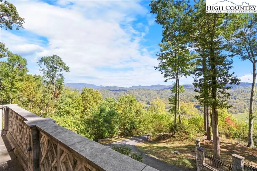 5742 Nc Highway 194 S, Banner Elk, NC 28604 - #2