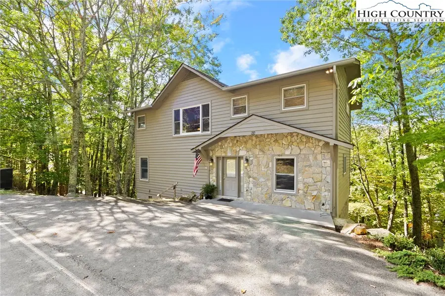 504 St. Andrews Road, Beech Mountain, NC 28604 - Image #2