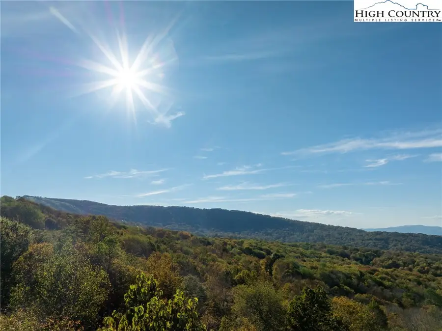 123 Briarwood Lane, Beech Mountain, NC 28604 - Image #3