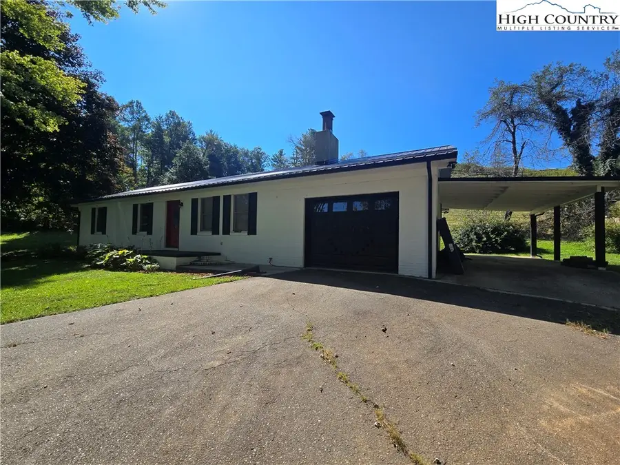 5218 S Hwy 226 Highway, Bakersville, NC 28705 - Image #2