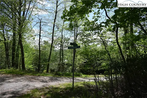 11 Knob Hill Drive, Todd, NC 28684