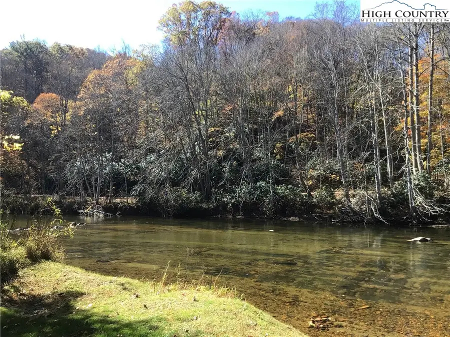 1459 River Front Ridge Drive, Jefferson, NC 28640 - Image #2