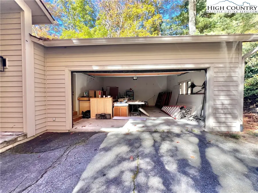 178 Sorrento Park Drive, Blowing Rock, NC 28605 - Image #2