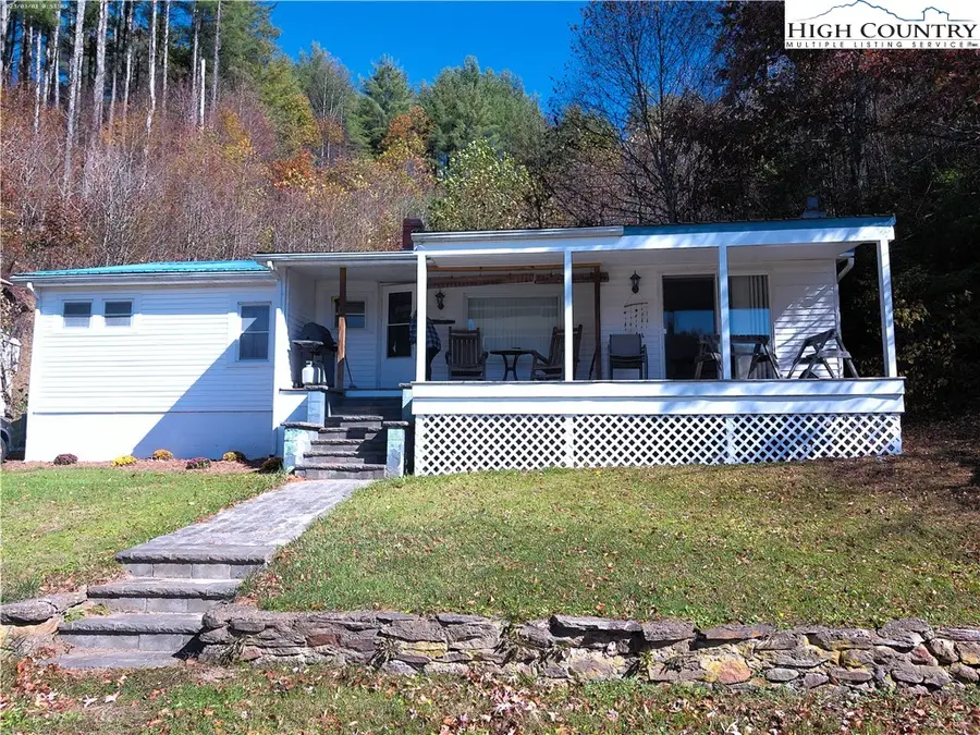 9752 Old Highway 16 Highway, Crumpler, NC 28617 - Image #2