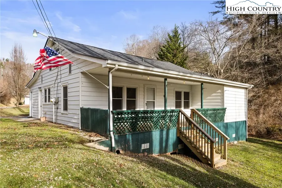 336 Willowdale Church Road, Vilas, NC 28692 - Image #3