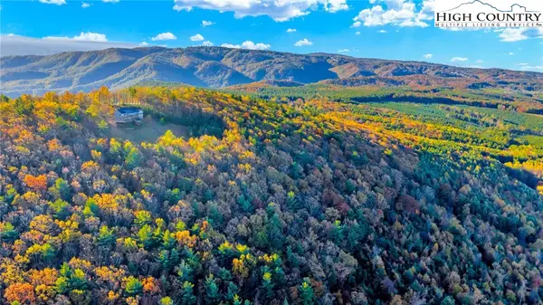 324 Rocky Ridge Lane, Glade Valley, NC 28627