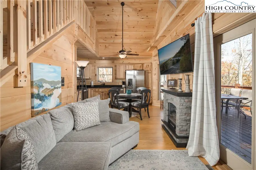 214 Lakeledge Road, Beech Mountain, NC 28604 - Image #2