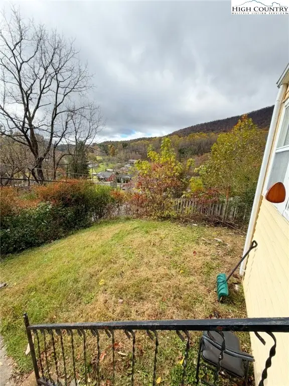 11 E Seventh Street, West Jefferson, NC 28694 - Image #3