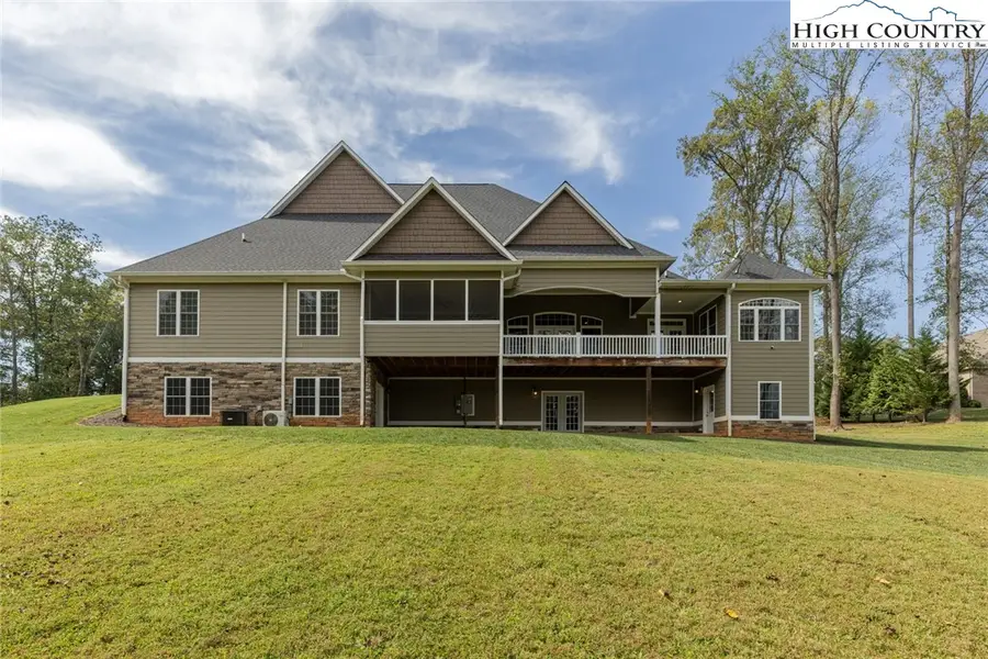 203 Monk Court, North Wilkesboro, NC 28659 - Image #2