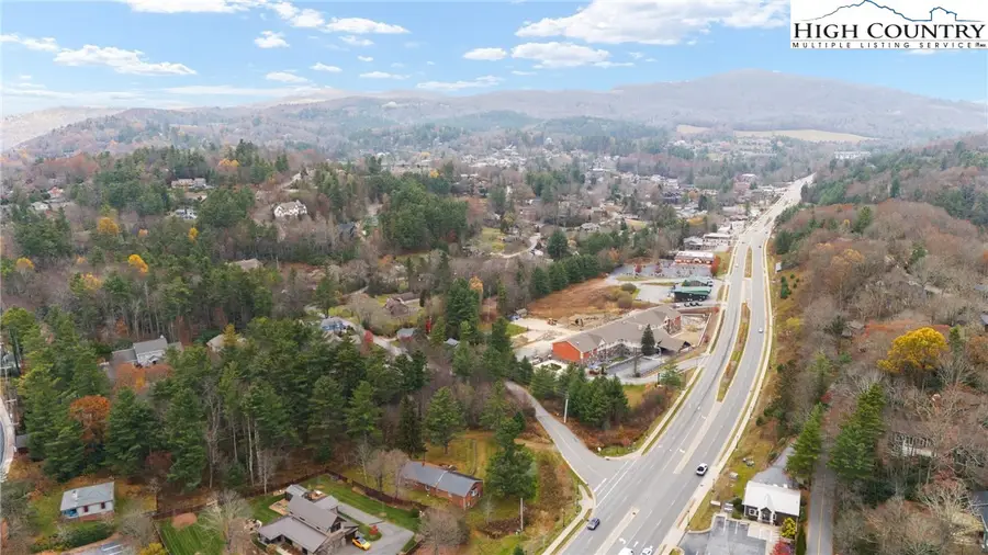 986 Ransom Street, Blowing Rock, NC 28605 - Image #3