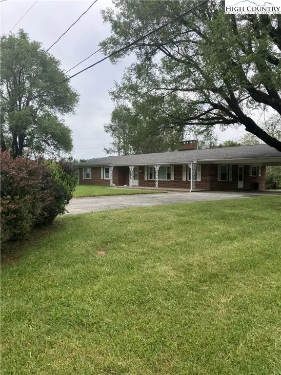 94 Kemp Street, Sparta, NC 28675 - Image #1