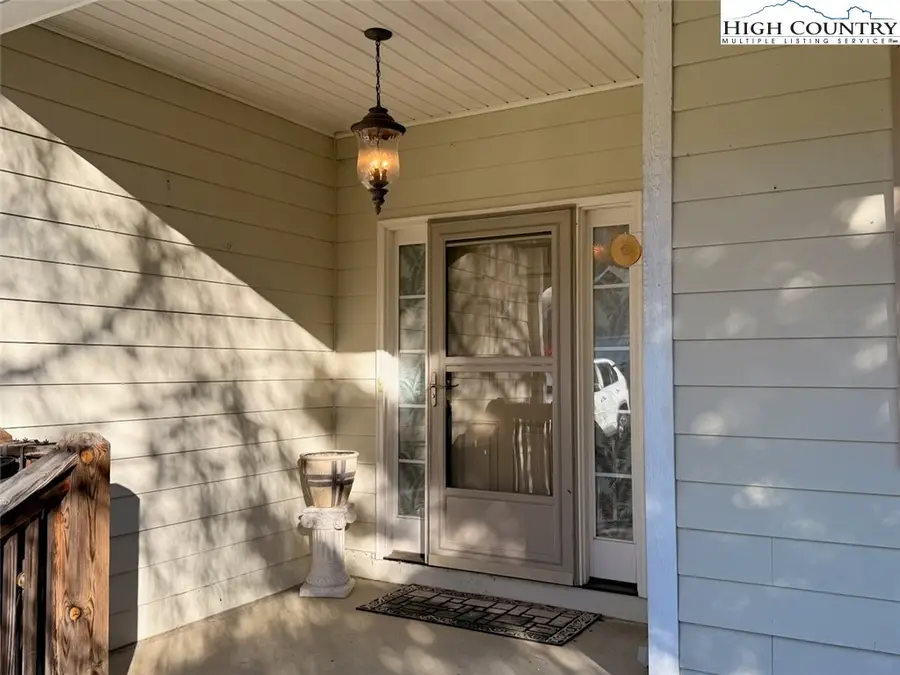 273 W Evergreen Street, West Jefferson, NC 28694 - Image #3