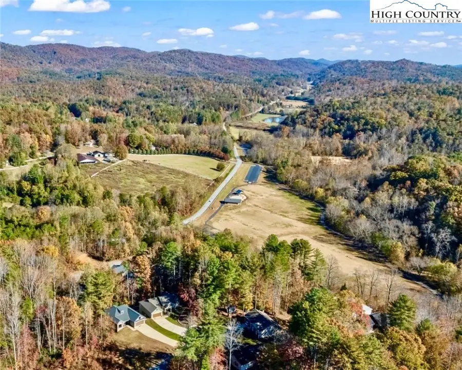 309 NE Sassafras Court, Lenoir, NC 28645 - Image #3