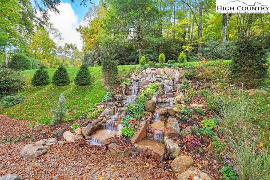 870 Clubhouse Drive #A1, Banner Elk, NC 28604 - Image #2