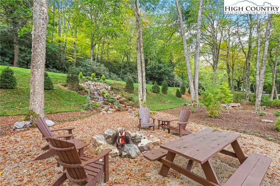 870 Clubhouse Drive #A1, Banner Elk, NC 28604 - Image #3