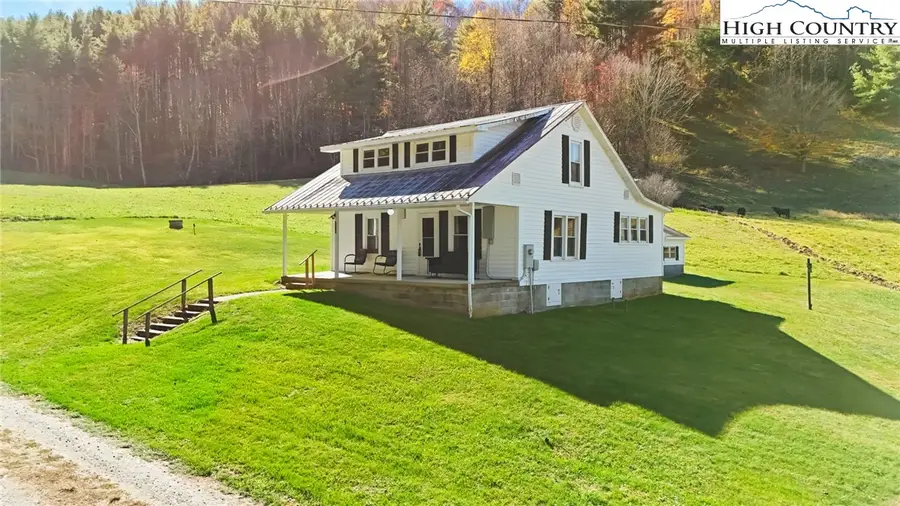 226 Loves Knob Road, Sugar Grove, NC 28679 - Image #2