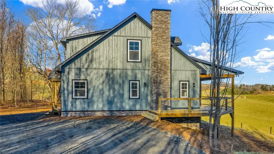 553 Graybeal Calloway Drive, Jefferson, NC 28640 - Image #2