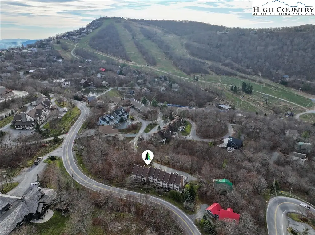 104 Snowplow Lane #7, Beech Mountain, NC 28604 - Image #1
