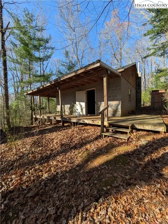 574 Three Creeks Lane, Sparta, NC 28675 - Image #2