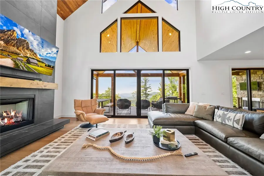 70 Fernwood Trail, Elk Park, NC 28622 - Image #3