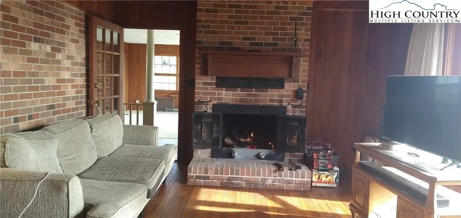 308 Hickory Mtn Road, Sparta, NC 28675 - Image #2