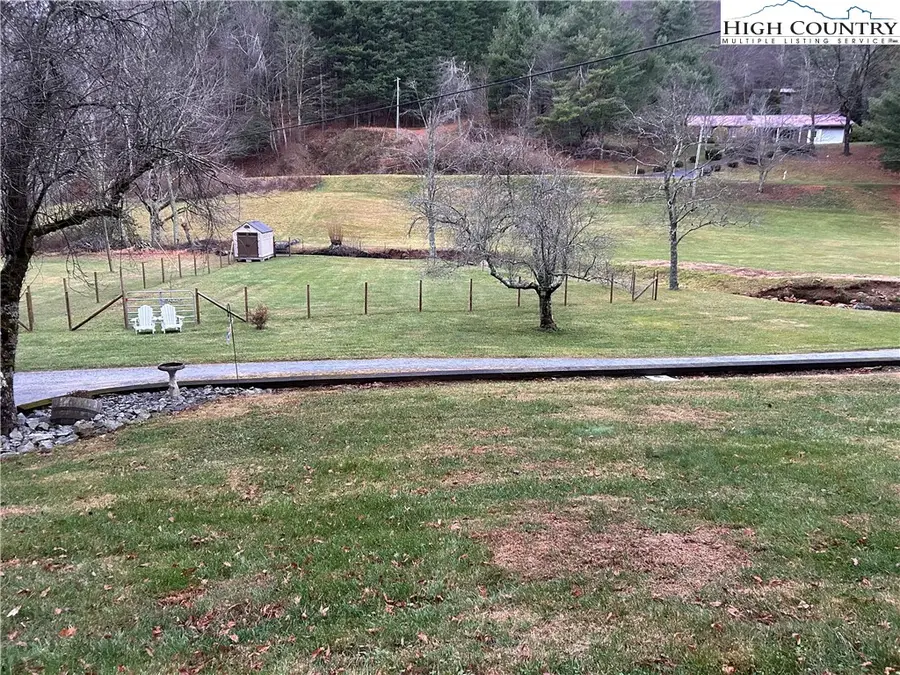 117 Deans Lane, Laurel Springs, NC 28644 - Image #3