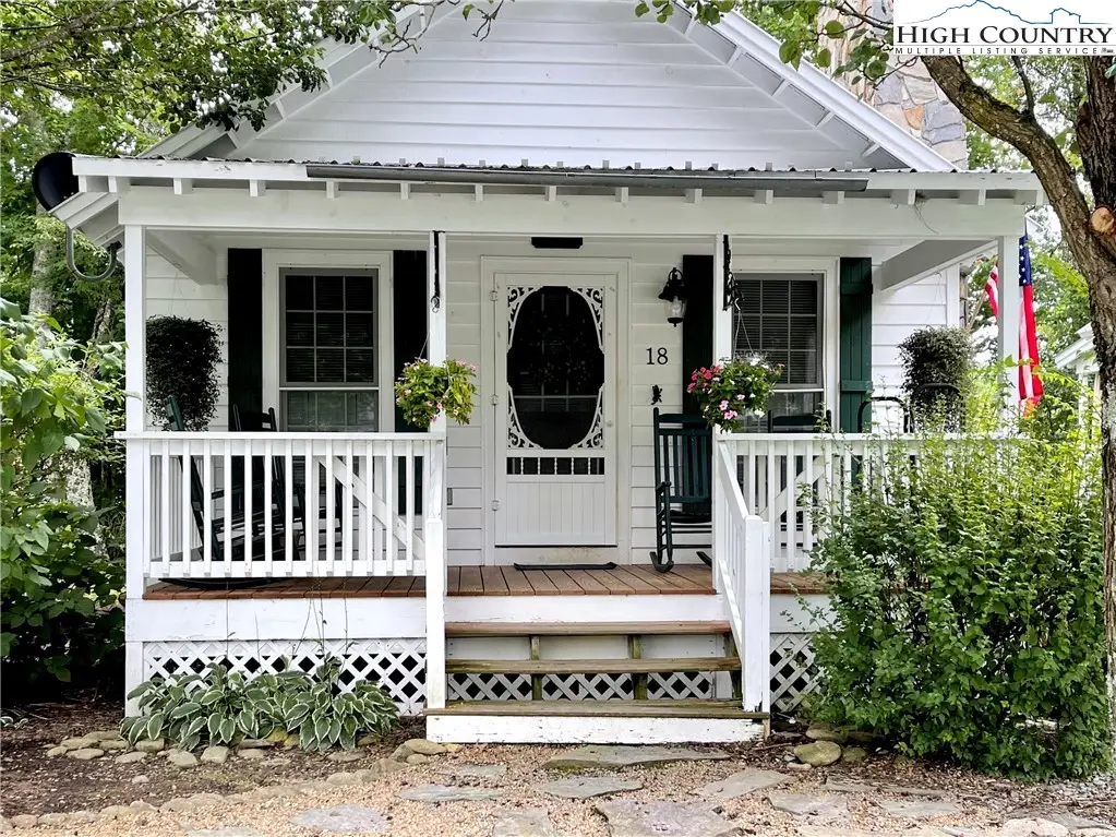 18 Fish Camp Circle, Newland, NC 28657 - Image #1