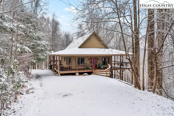 423 Wolf Den Lane, Lenoir, NC 28645