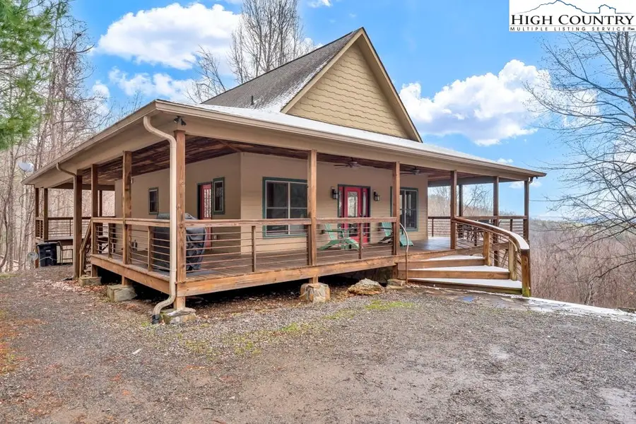 423 Wolf Den Lane, Lenoir, NC 28645 - Image #2