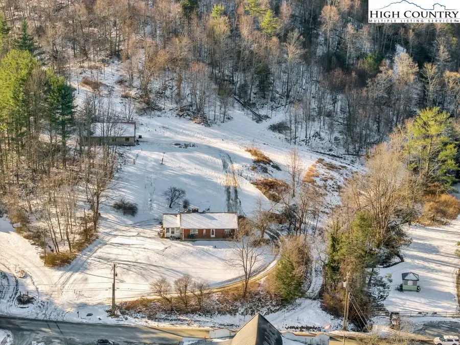 3606 Nc Highway 194 S, Sugar Grove, NC 28679 - Image #2