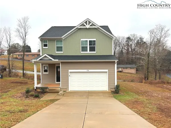578 NE 30th Ave. Circle, Hickory, NC 28601