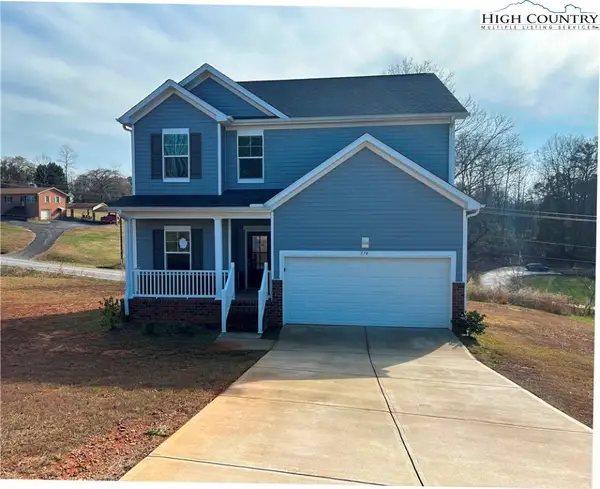 574 NE 30th Ave. Circle, Hickory, NC 28601