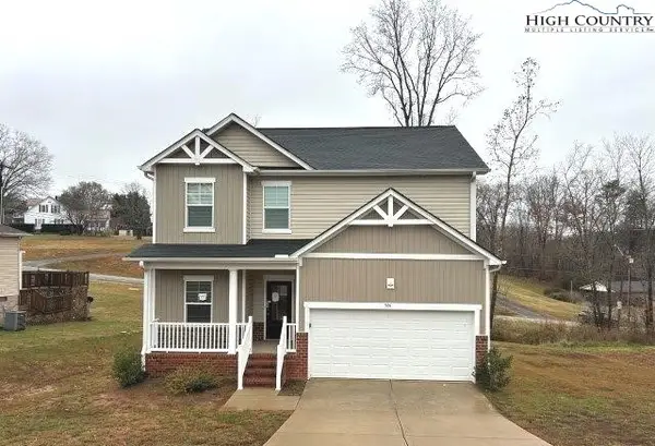 586 NE 30th Ave. Circle, Hickory, NC 28601