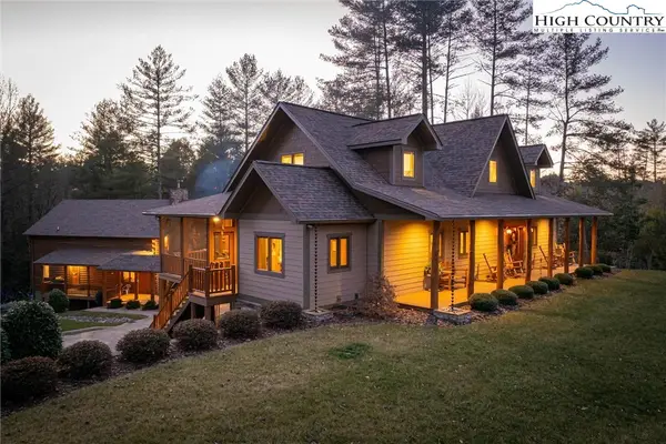 1989 Johns Ridge Parkway, Lenoir, NC 28645