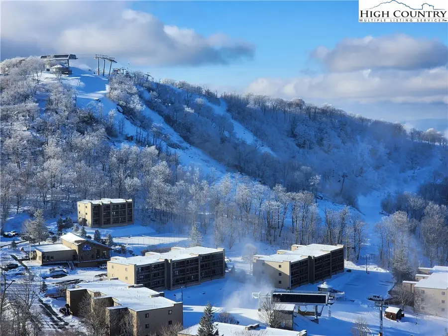 303 Sugar Top Drive #2011, Sugar Mountain, NC 28604 - Image #2