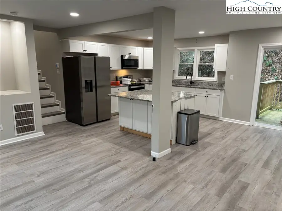 206 Bryant Combs Road, Sugar Grove, NC 28679 - Image #2