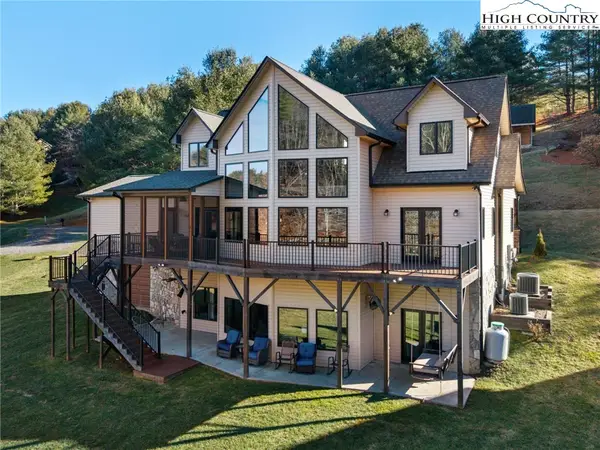 446 Green Meadows Drive, Todd, NC 28684